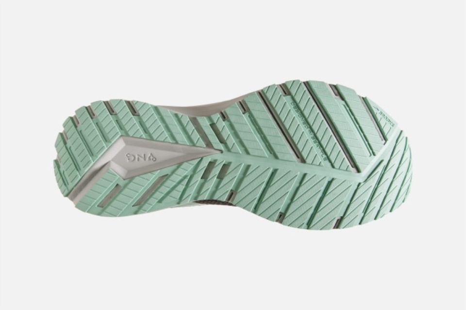 Revel 5 Ebony-black-yucca Brooks